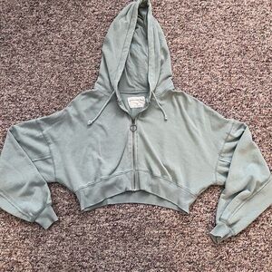 Aeropostale Sage Green Cropped Zip Hoodie – Gym / Athleisure (M)